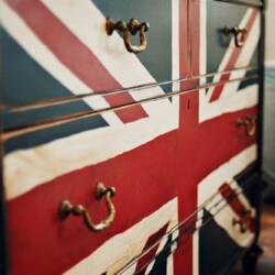 union jack dresser