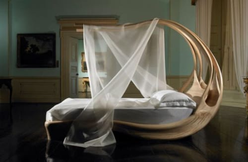 Enignum Canopy Bed 2.jpg