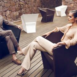 Faz Outdoor Seating Collection by Vondom: Relaxing Design