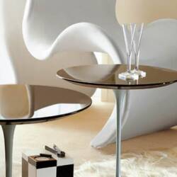 Saar small table by Besana