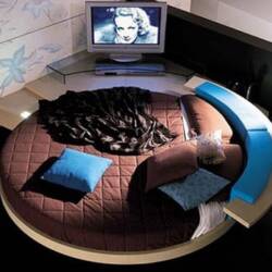 The Mobelform Rotating Bed